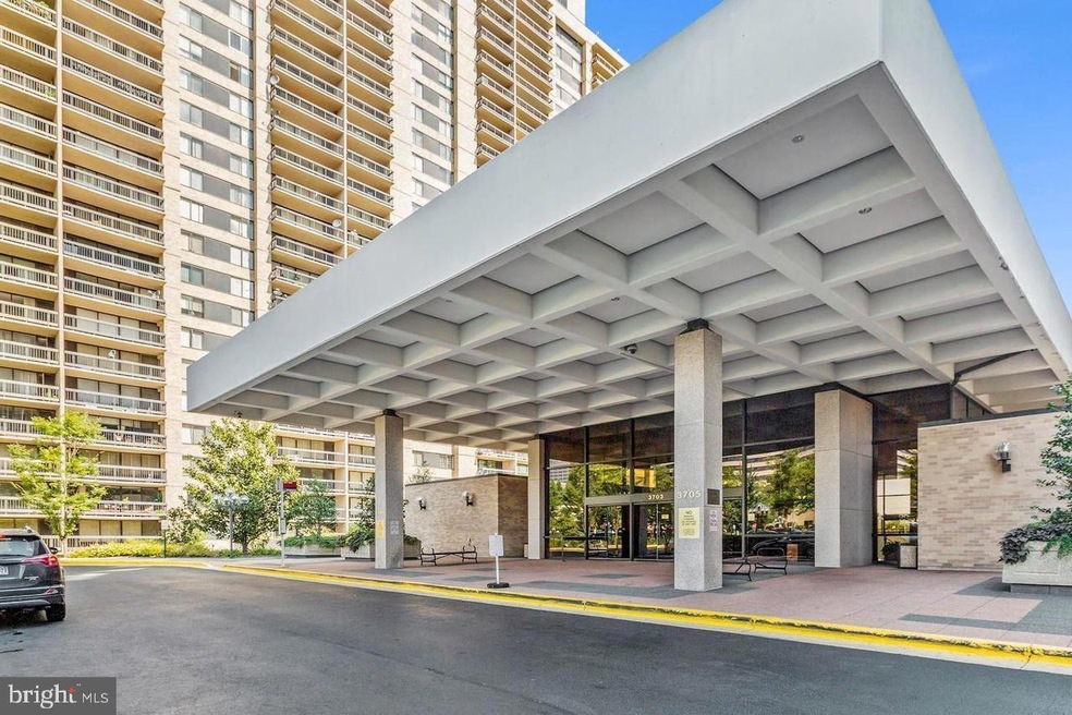 Skyline Plaza unit 2013S, Baileys Crossroads, VA 22041 - photo 1