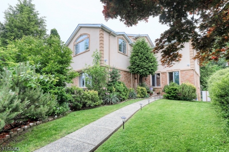 9 Azalea Dr, Wallington, NJ 07057 - photo 1