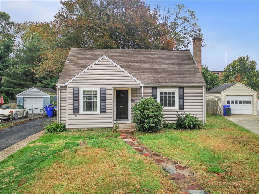 Exterior Front w/Flag Stone Walkway