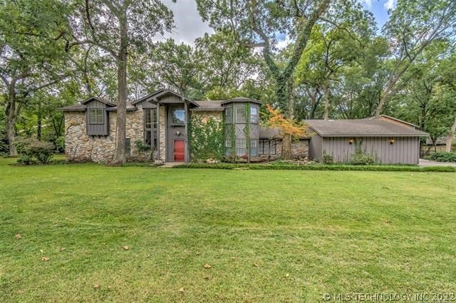 2409 Dorchester Dr, Bartlesville, OK 74006 - photo 1