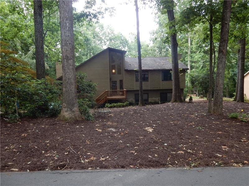 Welcome to 113 Ridge Road! This contemporay beauty