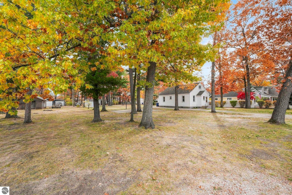 315/319 Fair St, Traverse City, MI 49686 - photo 1