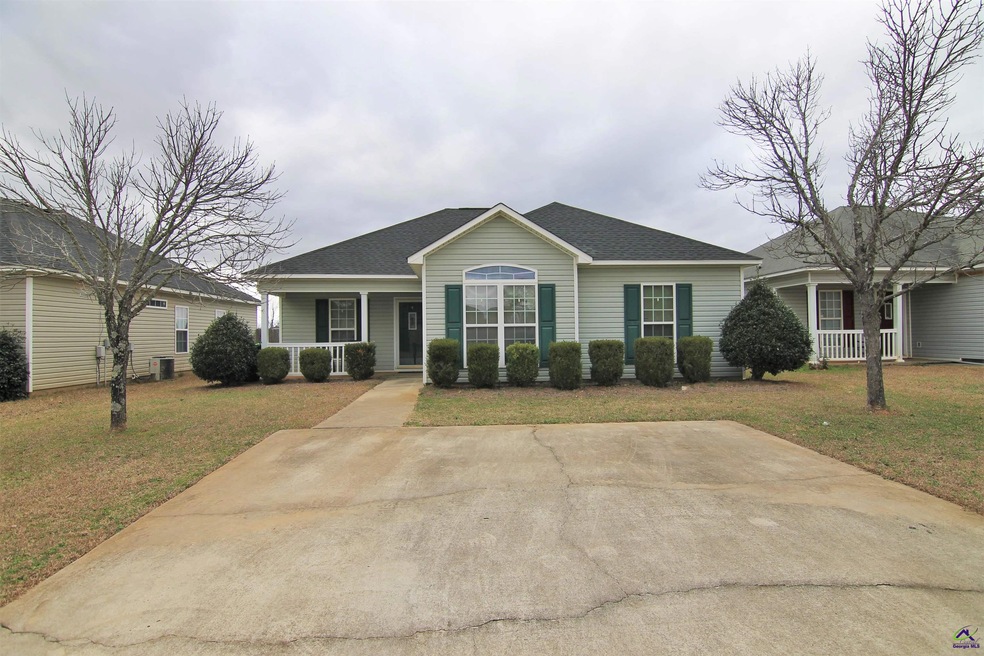 506 Haverhill Cir, Warner Robins, GA 31088 - photo 1