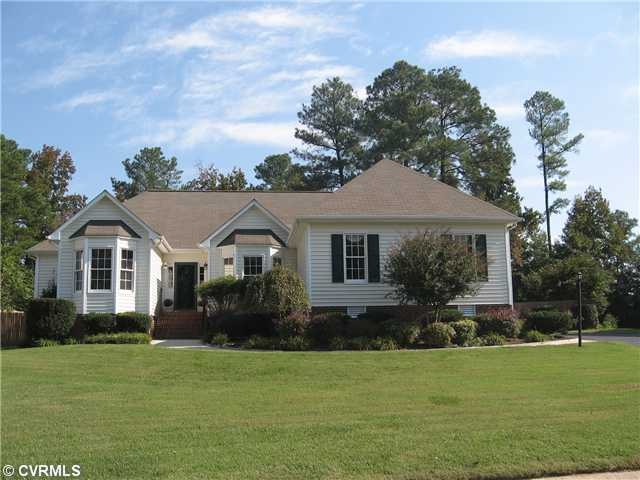 Exterior Front - Wonderful one level living with t