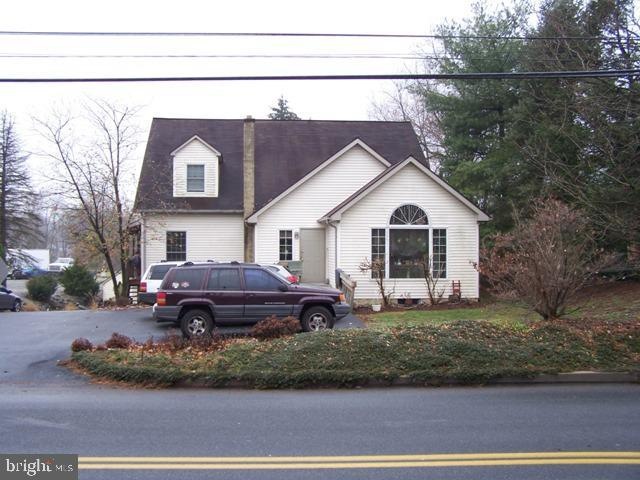 504 Lampeter Rd, Lancaster, PA 17602 - photo 1