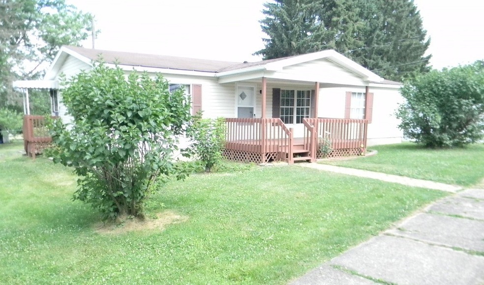 151 S Lincoln St, Homer City, PA 15748 - photo 1