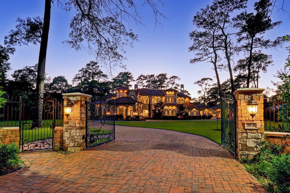 39 W Rivercrest Dr, Houston, TX 77042 - photo 1