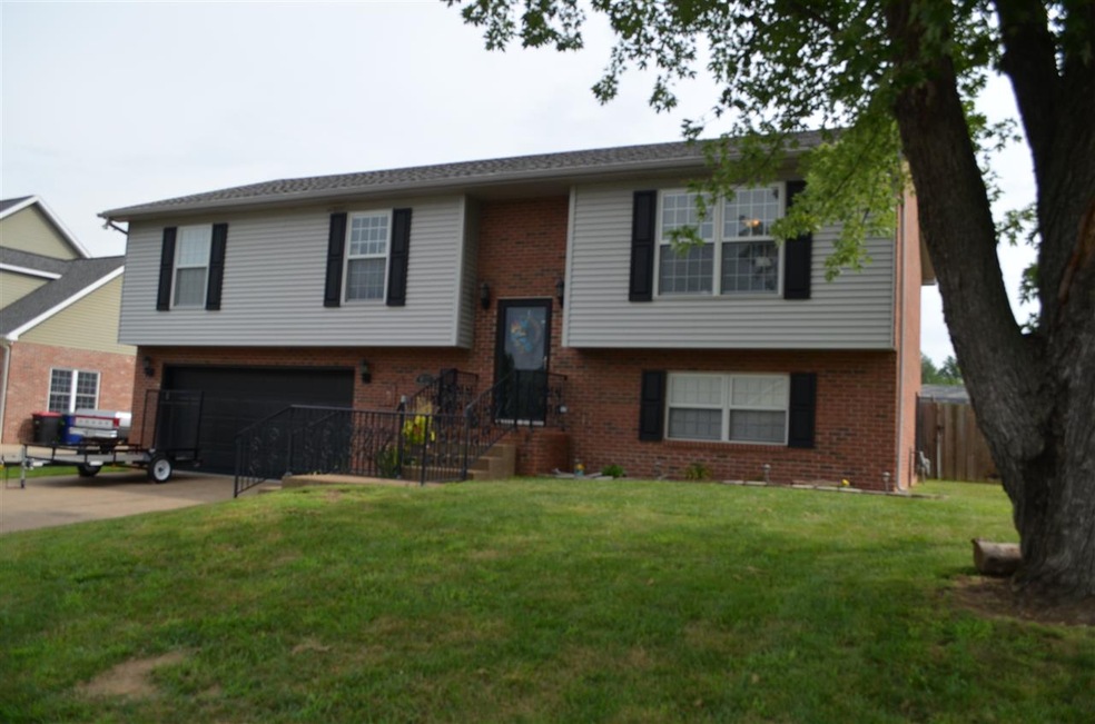 New listing in Newburgh   Built in 2006 Large fenc