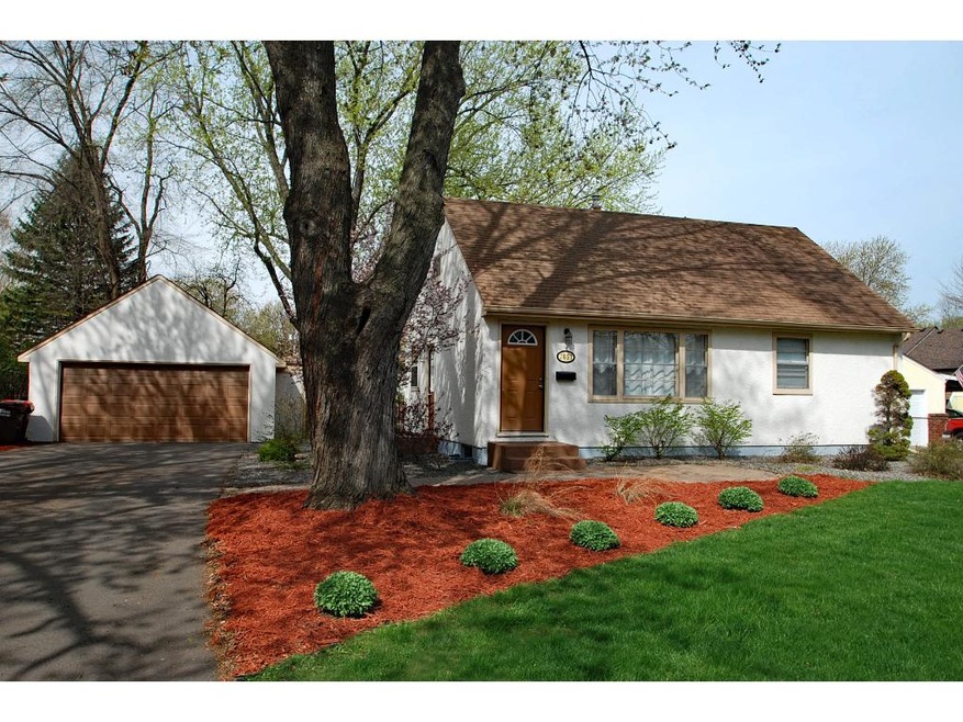 Welcome home, to the perfect family home. Great sc