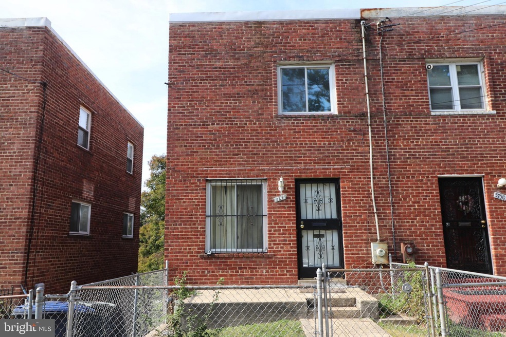 5748 Southern Ave SE, Washington, DC 20019 - photo 1