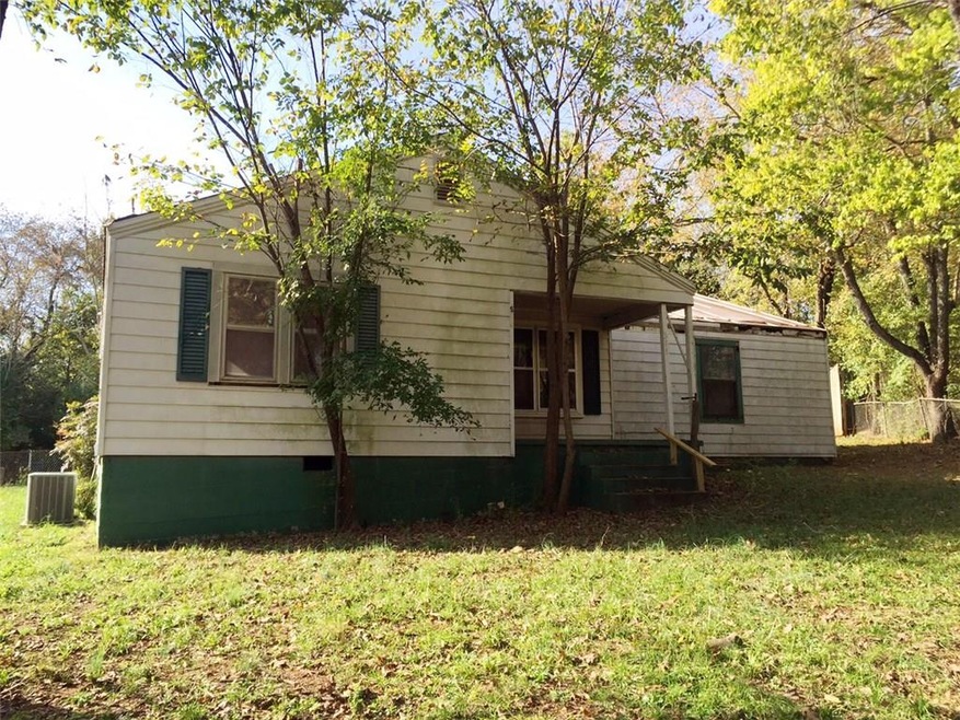 511 S Wood Ave, Fayetteville, AR 72701 - photo 1