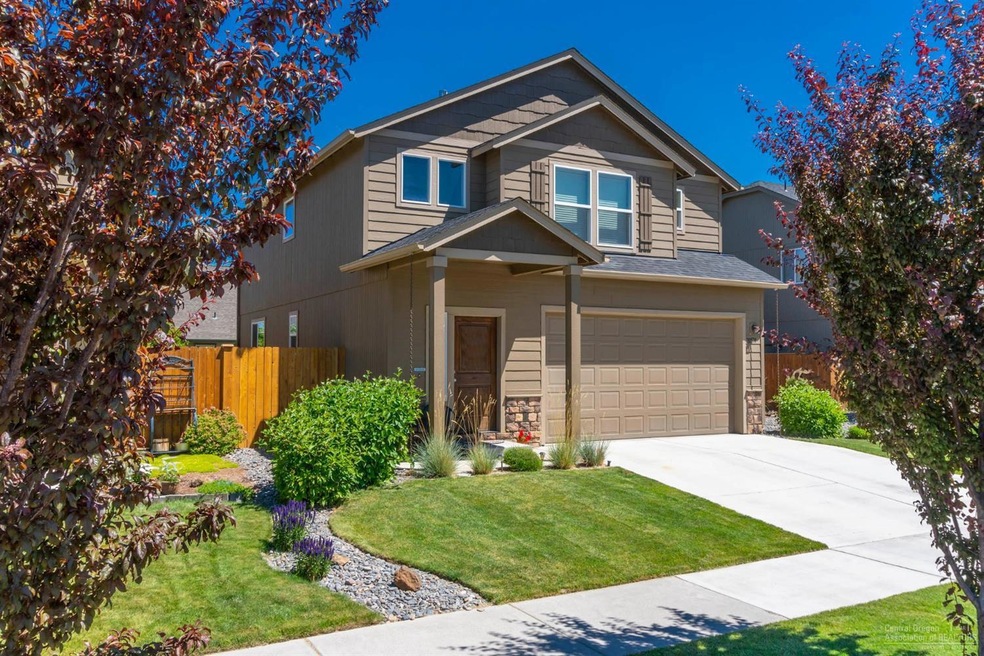 20574 Goldenrod Ln, Bend, OR 97702 - photo 1