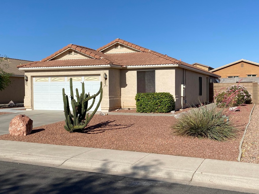 691 S Weaver Dr, Apache Junction, AZ 851