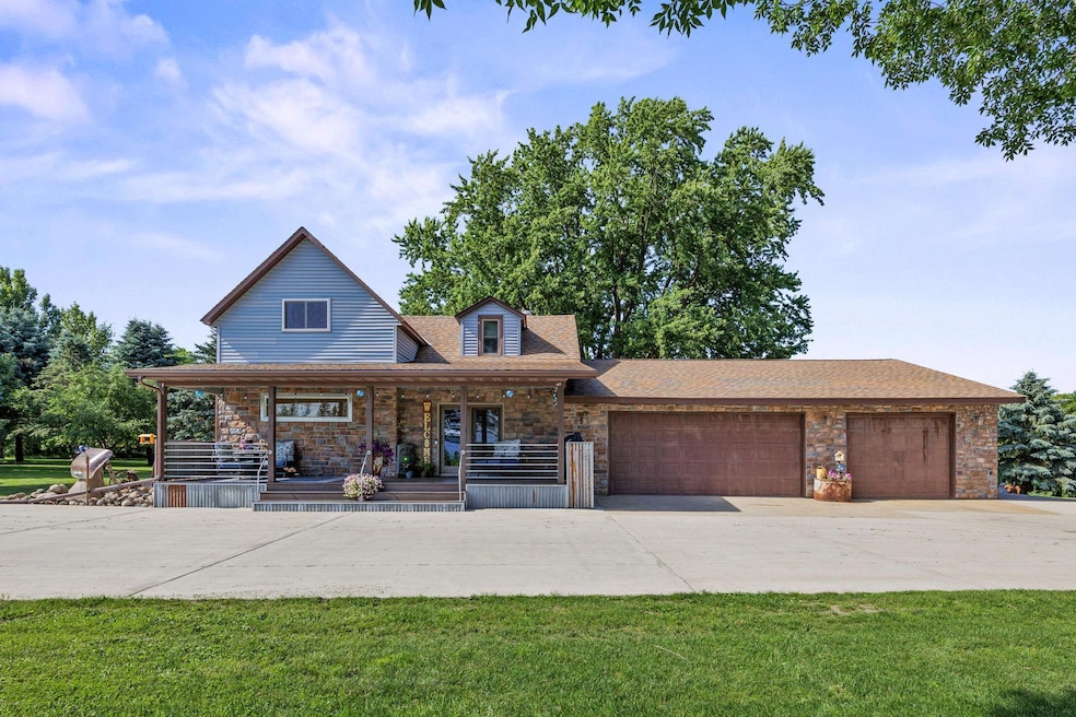 28040 Csah 25, Grove City, MN 56243 - photo 1