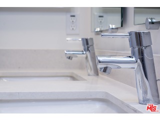 1735 N La Brea Ave unit 305, Los Angeles, CA 90046 - photo 1