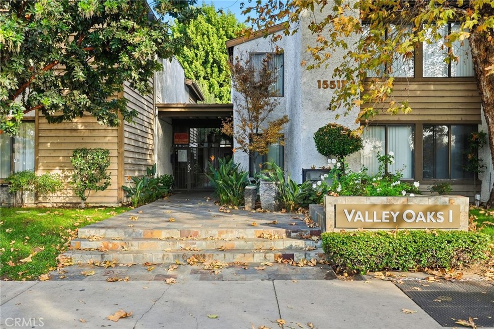 15511 Sherman Way unit 19, Van Nuys, CA 91406 - photo 1