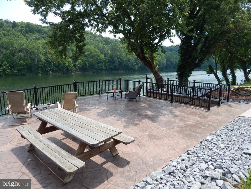 0 Trees Bottom unit 1003677561, Martinsburg, WV 25404 - photo 1