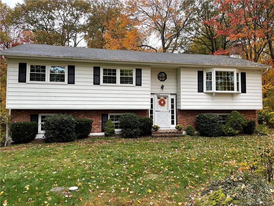 137 Kent Rd, Warren, CT 06754 - photo 1