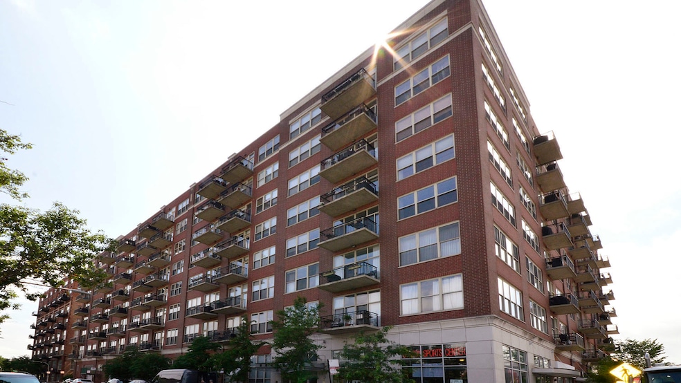 unlisted-address, Chicago, IL 60607 - photo 1