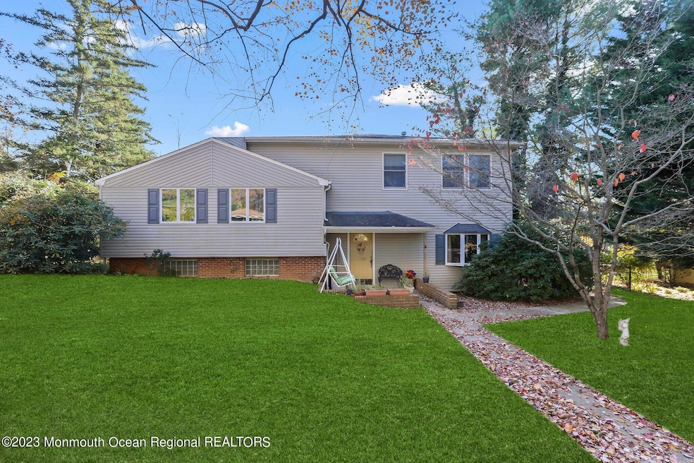 16 Farrell Dr, Middletown, NJ 07748 - photo 1