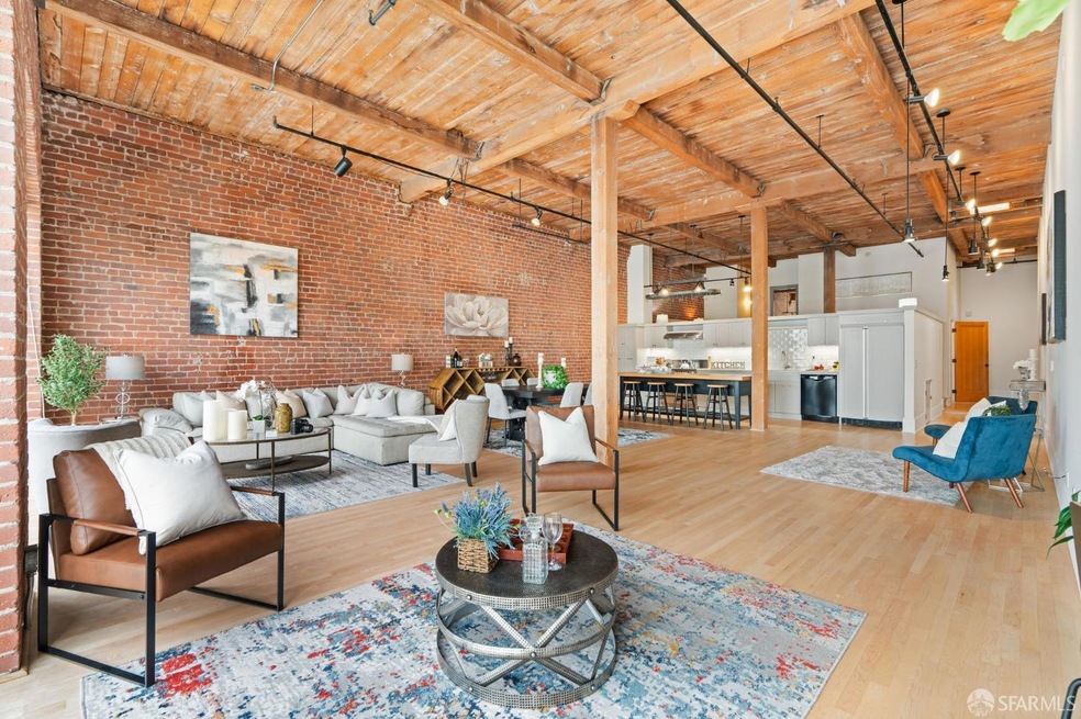 Sold $1,300,000 • Co-Listing Agent