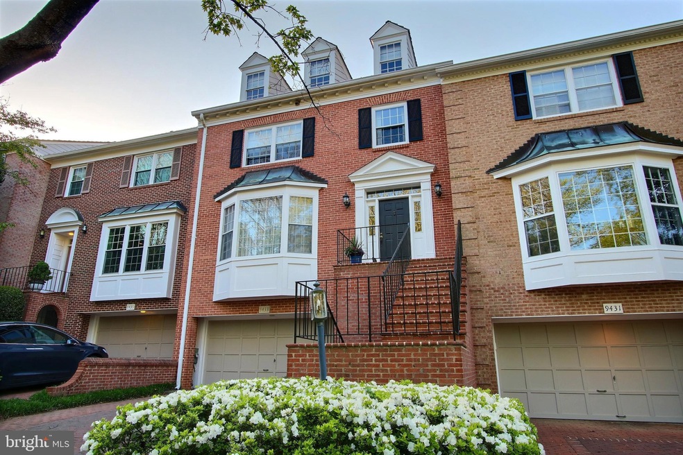 9433 Turnberry Dr, Potomac, MD 20854 - photo 1