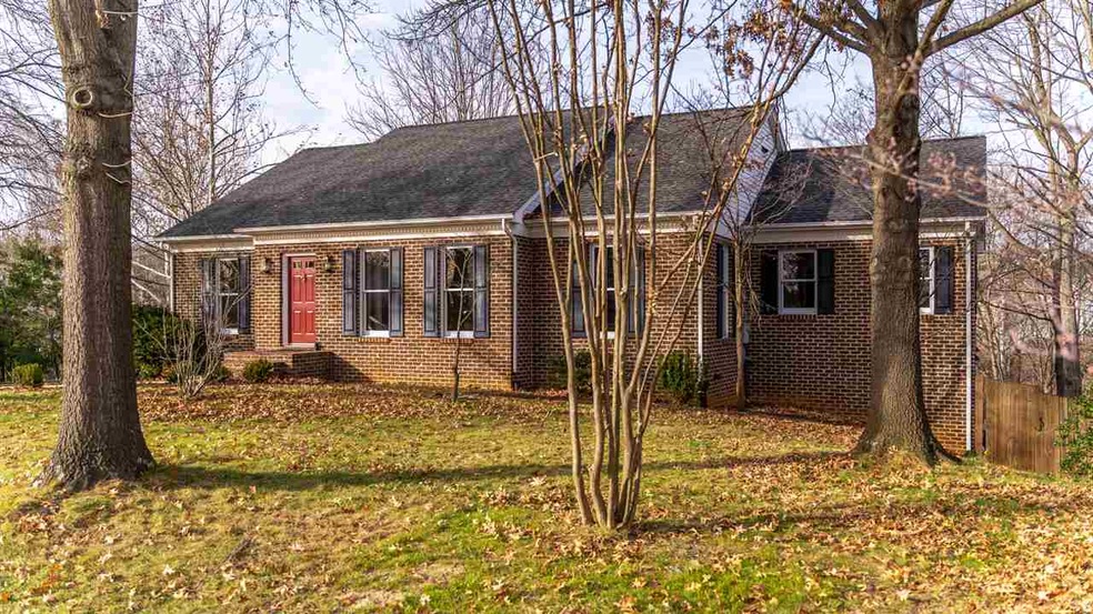 84 Westminister Dr, Fishersville, VA 22939 - photo 1