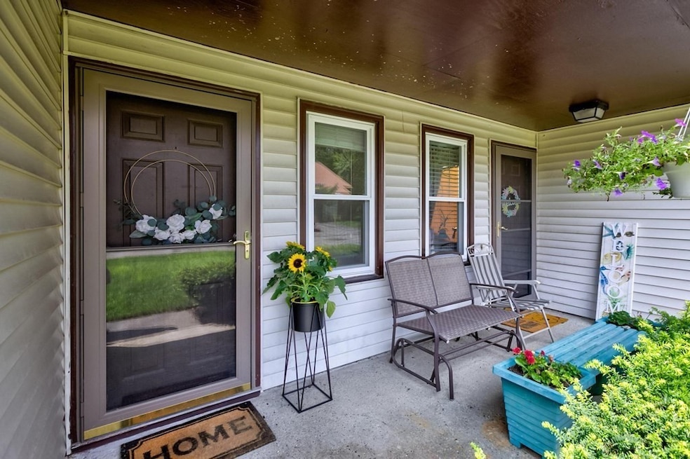 100 Decarolis Dr unit 100, Tewksbury, MA 01876 - photo 1