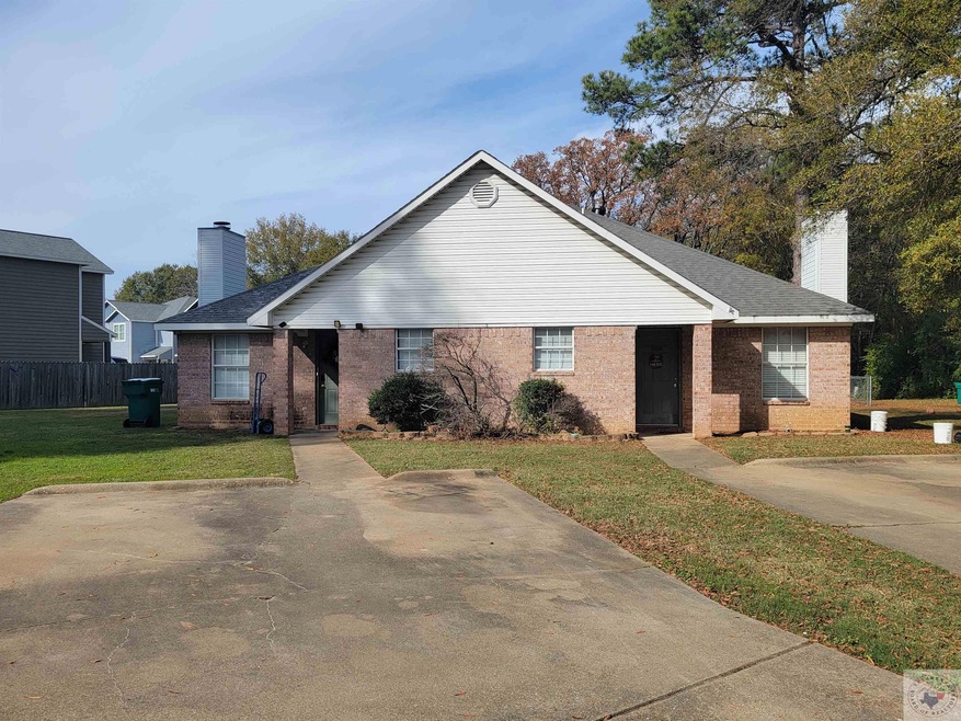 3908-3910 Wren Rowe Dr, Texarkana, TX 75503 - photo 1