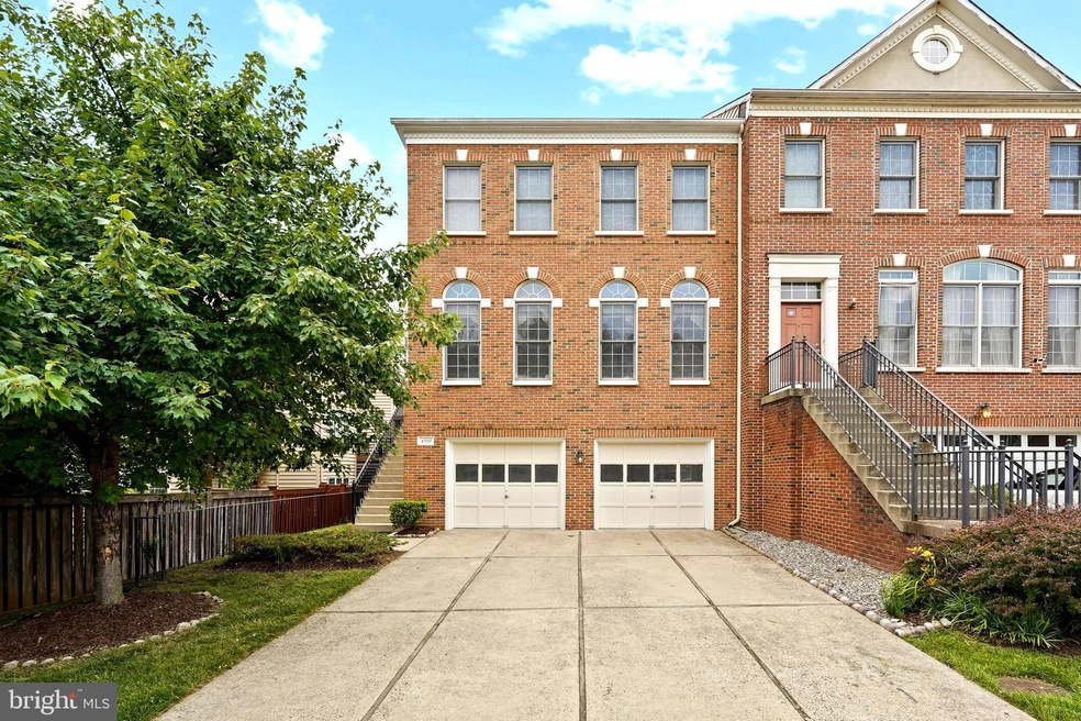 4519 Fair Valley Dr, Fairfax, VA 22033 - photo 1