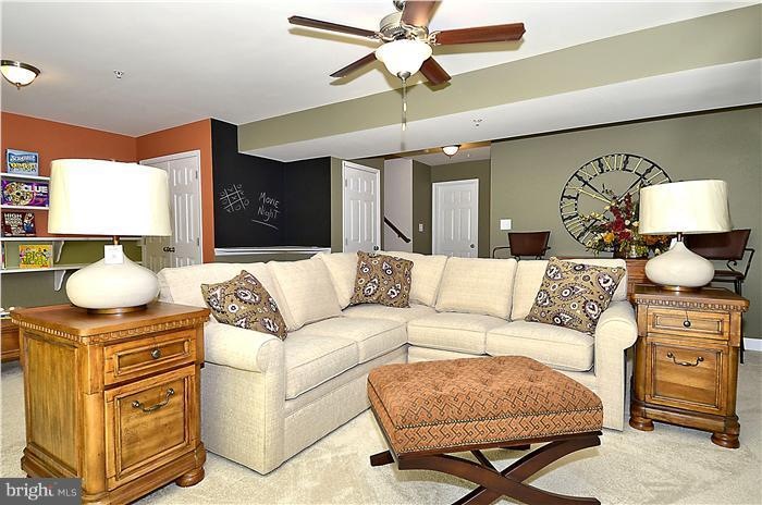 570 English Oak Ln, Prince Frederick, MD 20678 - photo 1