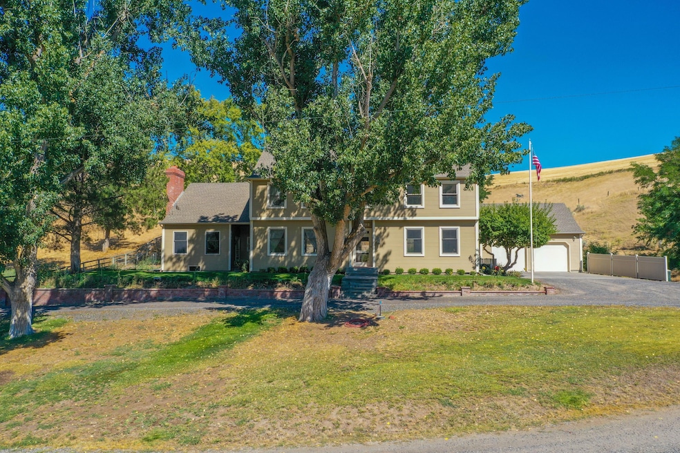 For Sale $775,000 • Co-Listing Agent