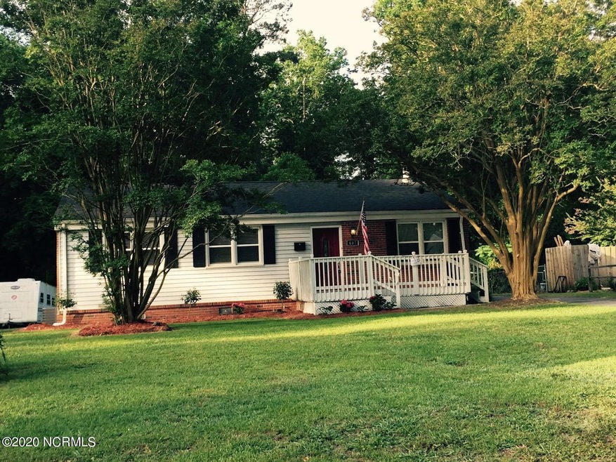 607 Maple St, Jacksonville, NC 28540 - photo 1