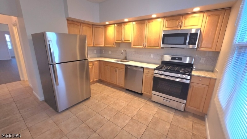 688 Bloomfield Ave unit 1, Nutley, NJ 07110 - photo 1