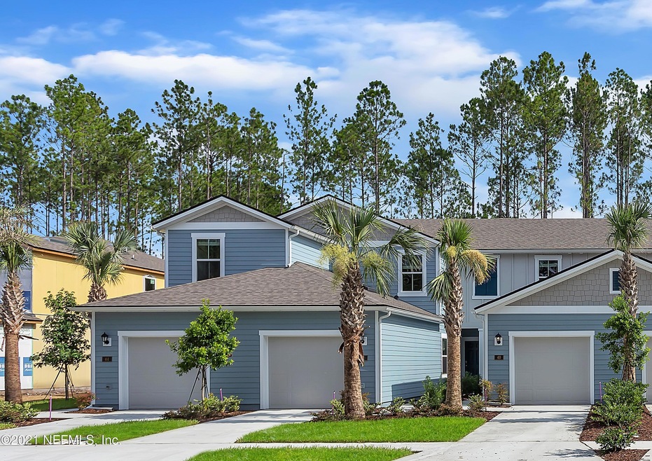 01Exterior for Waterford Lakes