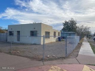 4th Unit 1 & 2 Exterior