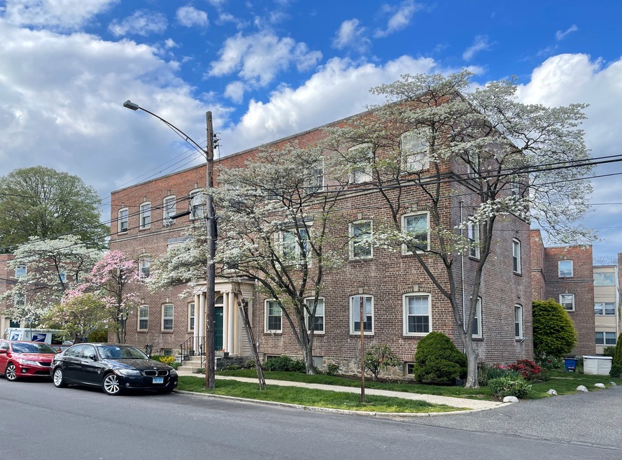 Stand alone building with only 6 units in heart of