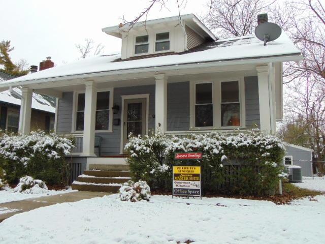 Great Curb Appeal!
