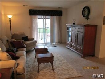 867 Cold Spring Rd unit 10, Allentown, PA 18103 - photo 1