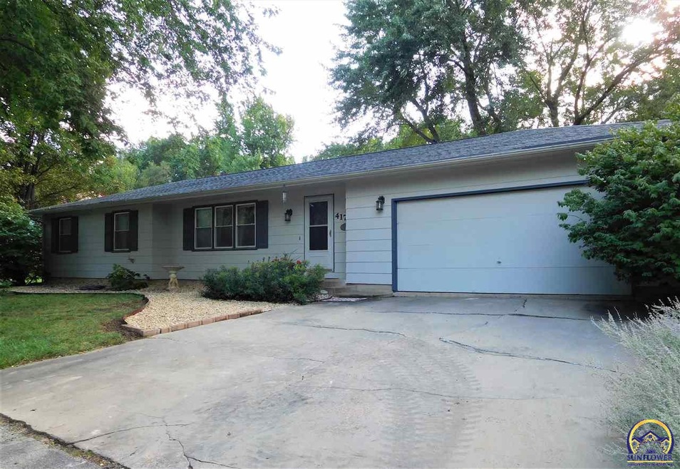 417 Main St, Maple Hill, KS 66507 - photo 1
