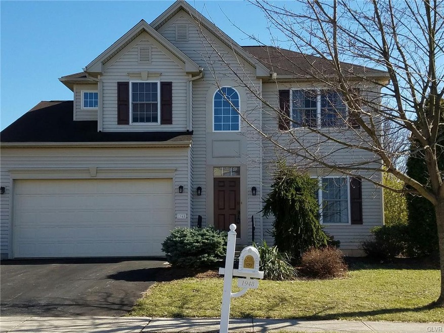 1948 Vintage Dr, Easton, PA 18045 - photo 1