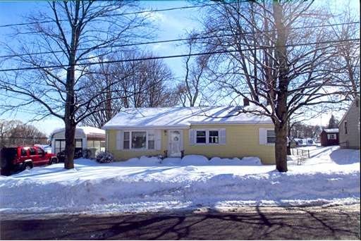 20 Edbert Dr, Holyoke, MA 01040 - photo 1