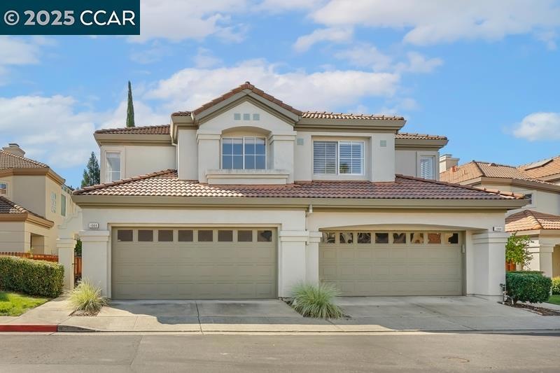 Sold $1,220,000 • Co-Listing Agent