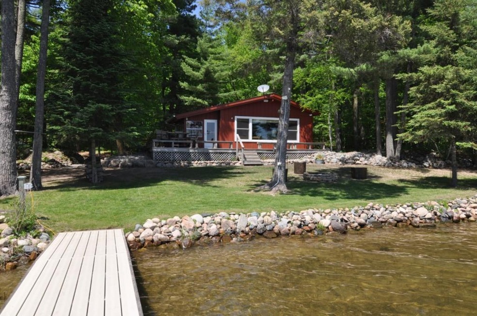 Charming lake-side cabin on Birch Lake.