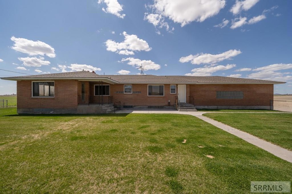 530 N 850 W, Blackfoot, ID 83221 - photo 1