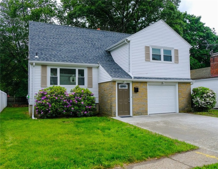 264 Aqueduct Rd, Cranston, RI 02910 - photo 1