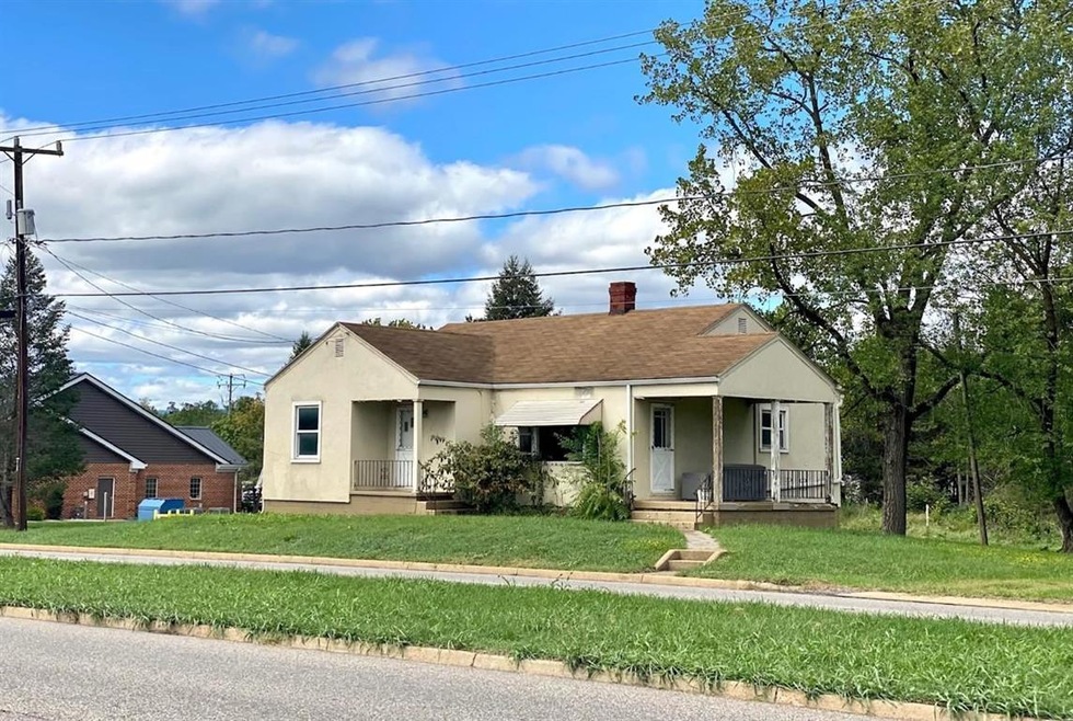 2336 John Wayland Hwy, Harrisonburg, VA 22801 - photo 1