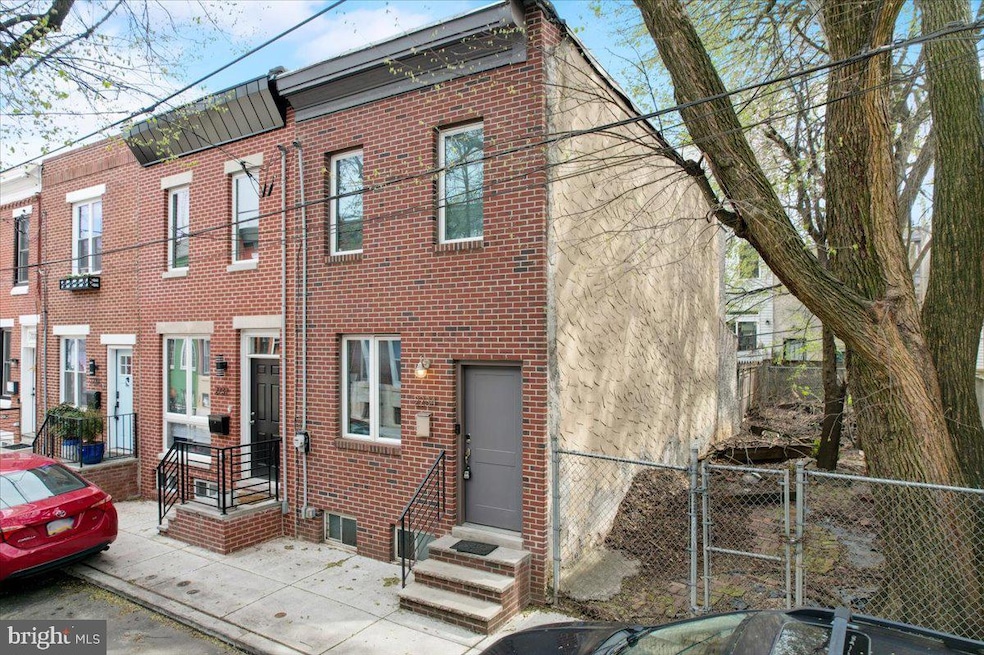 2234 Gerritt St, Philadelphia, PA 19146 - photo 1