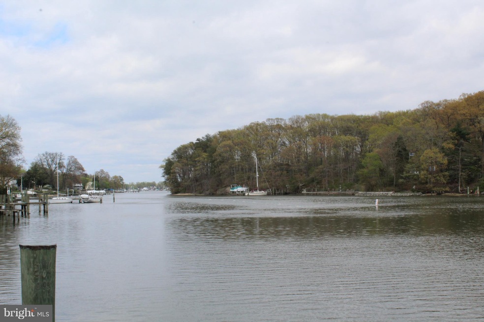 1214 Hillcreek Rd, Pasadena, MD 21122 - photo 1