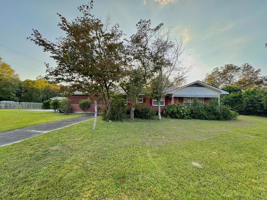 516 1st St, Uvalda, GA 30473 MLS 21043